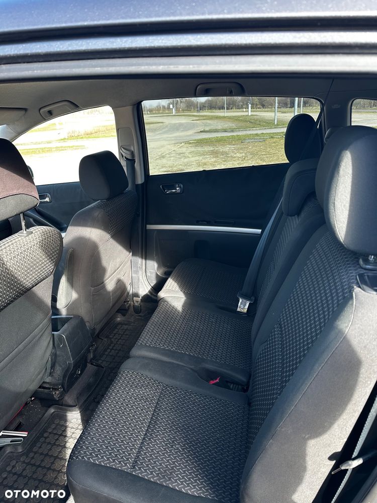 Toyota Corolla Verso 2.2 D-4D Premium 7os - 4