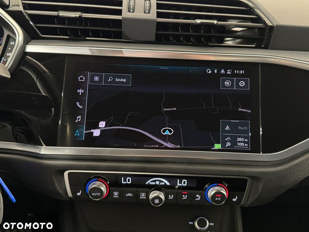 Audi Q3 - 24