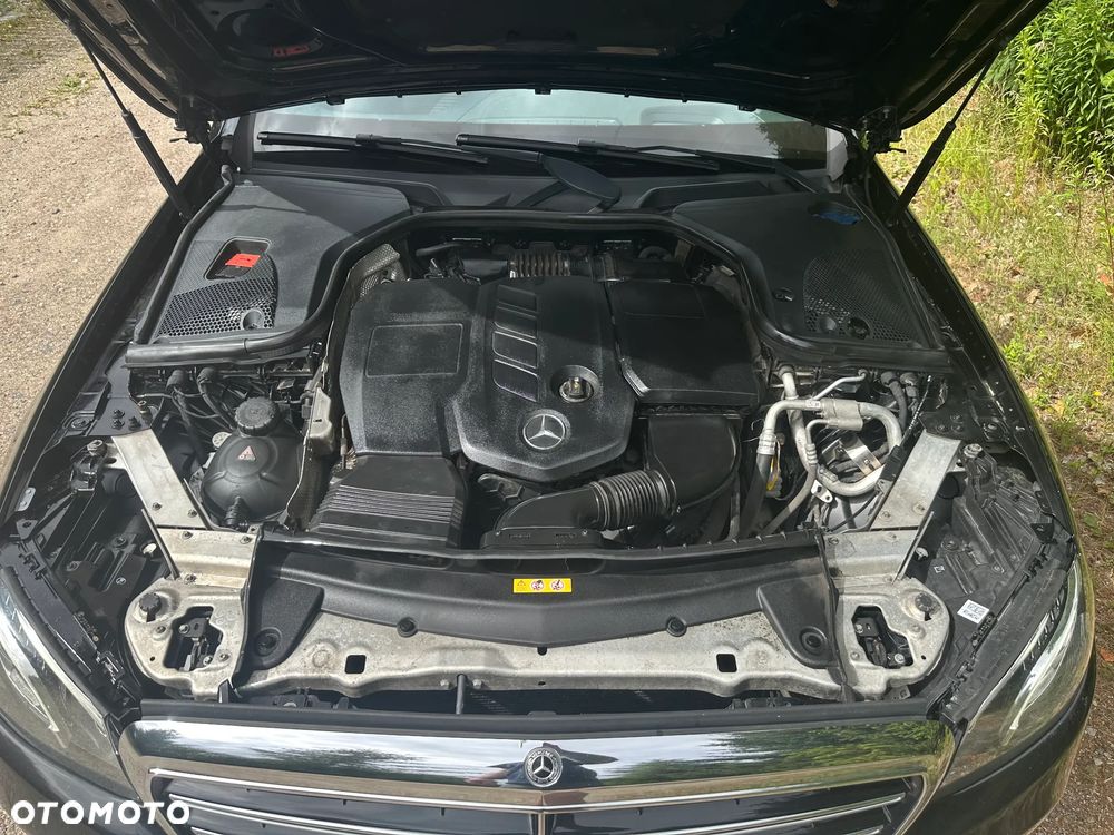 Mercedes-Benz Klasa E 220 d 9G-TRONIC - 18