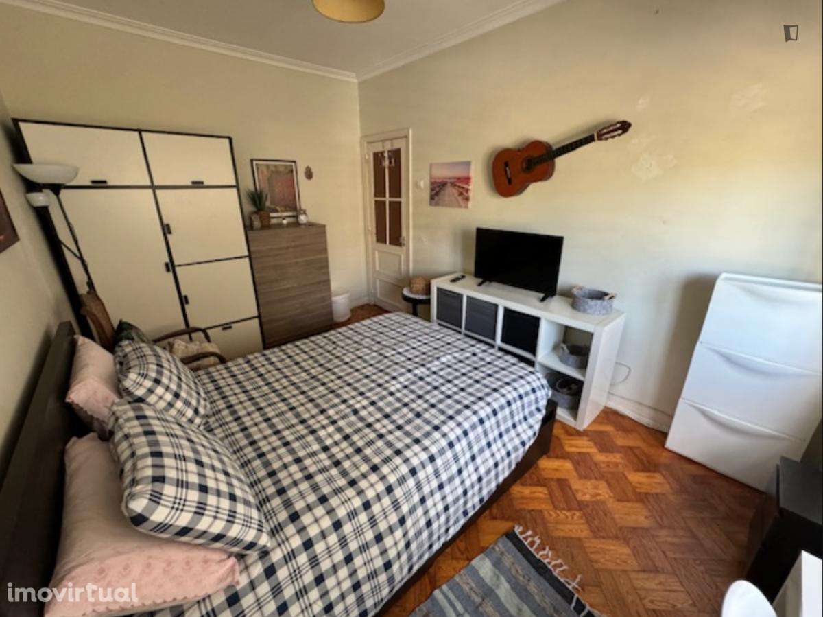 Quarto - localizado em Alvalade Lisbon - Grande imagem: 4/25