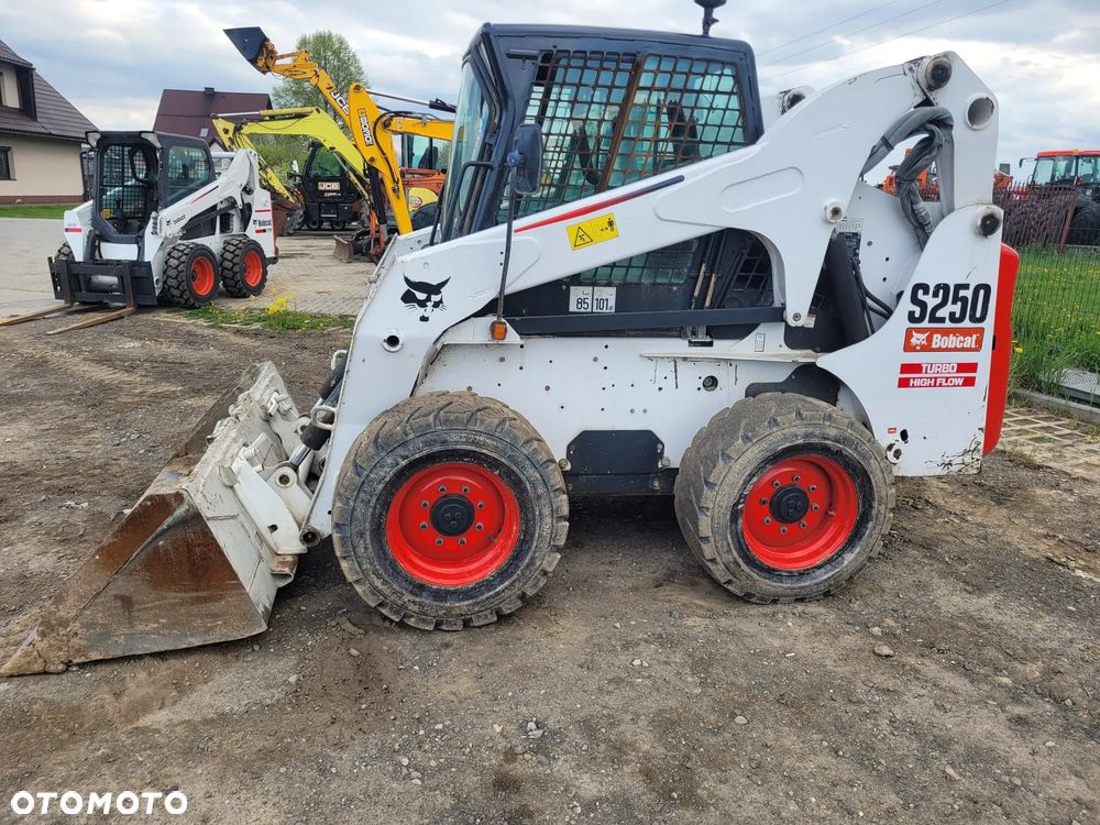Bobcat S250