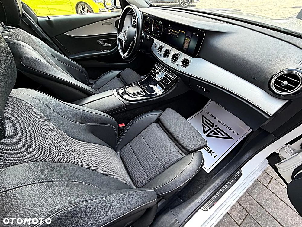 Mercedes-Benz Klasa E 300 de 4Matic 9G-TRONIC Avantgarde - 21