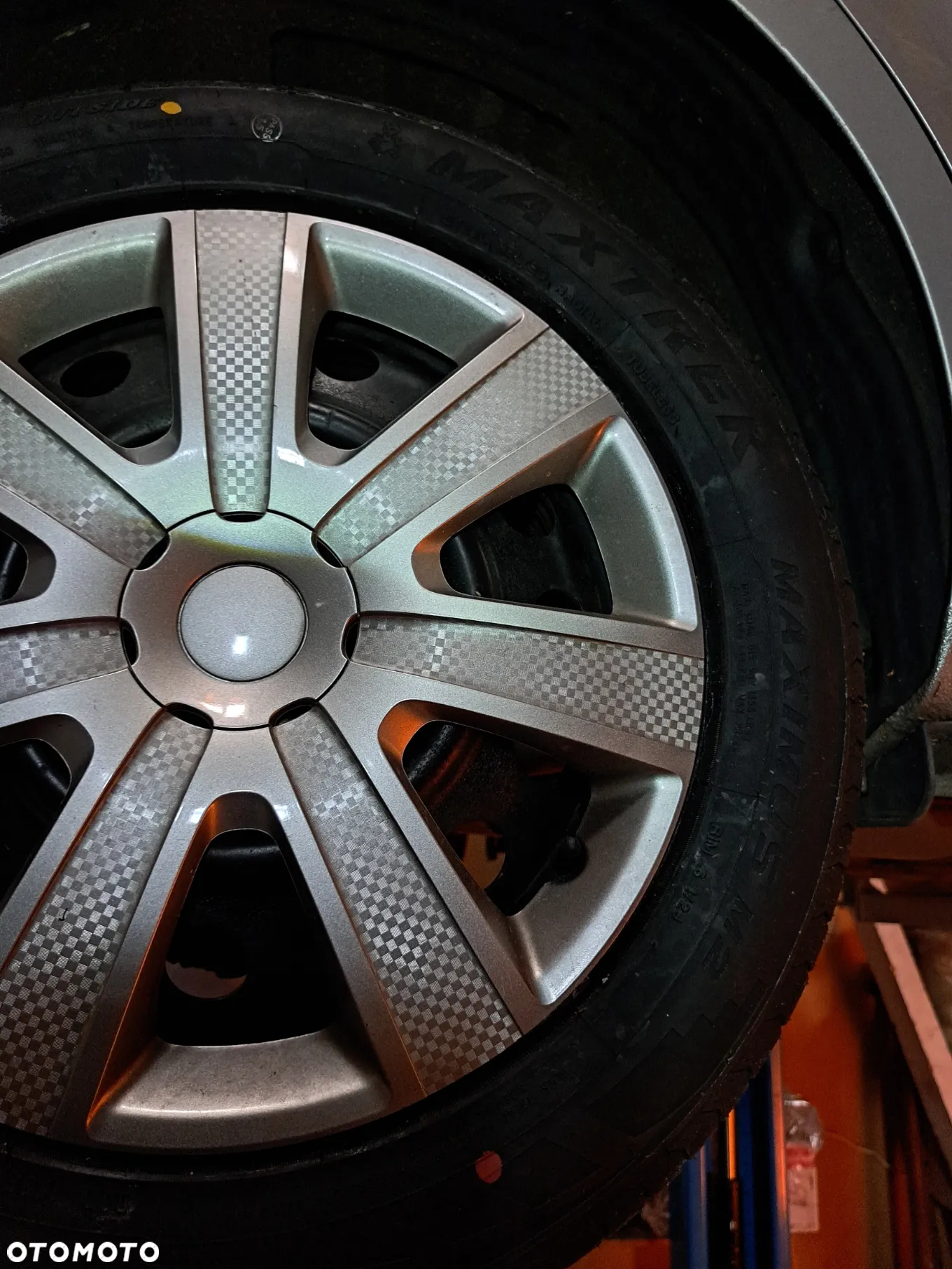 Kia Ceed - 10