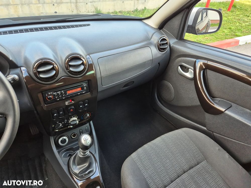 Dacia Duster dCi 110 FAP 4x4 Laureate - 11