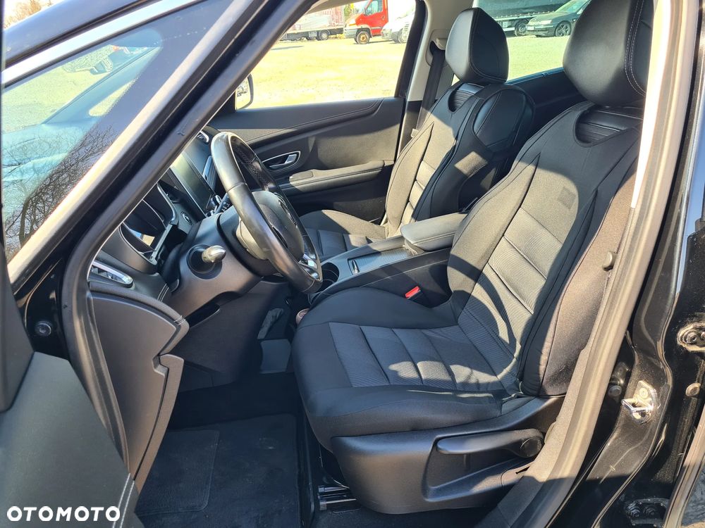 Renault Scenic - 13