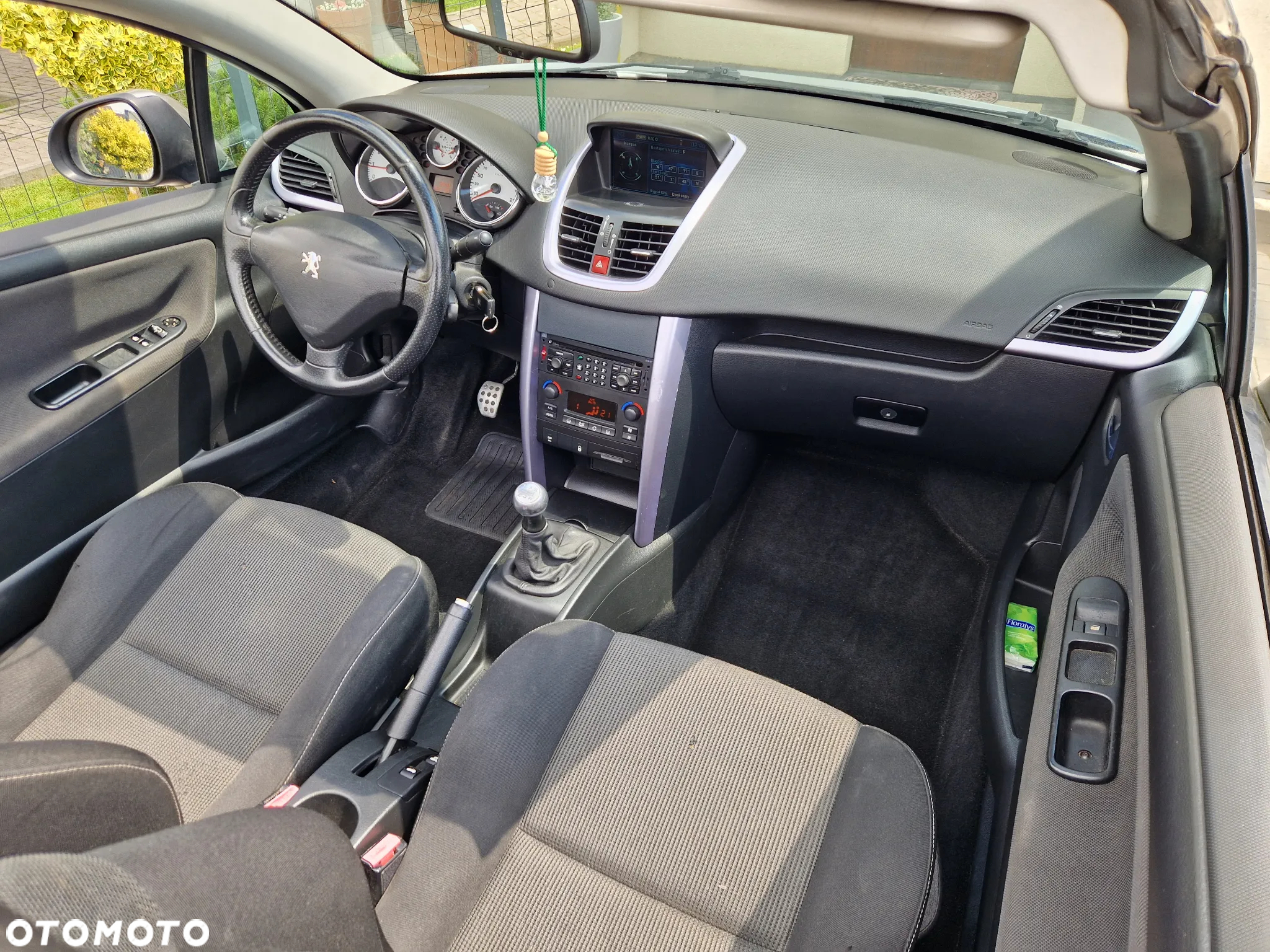 Peugeot 207 CC 120 VTi Premium - 5