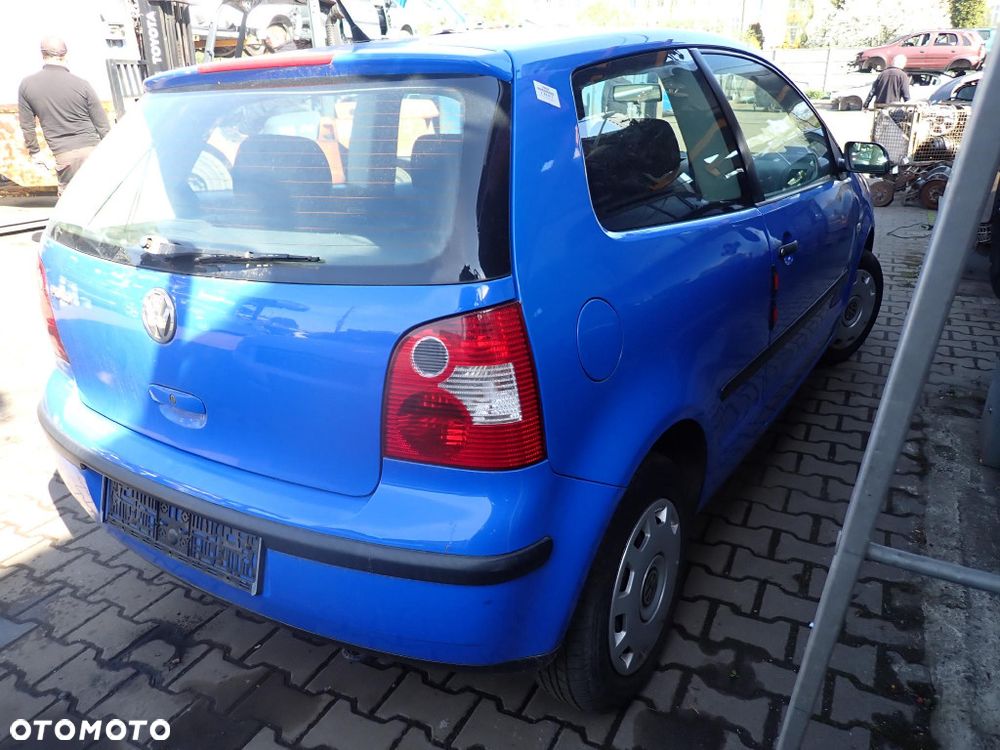 CZĘŚCI - Vw Polo IV 9N 1,2 54KM AWY HB 3D 5B GDN lakier LA5F 2002r. INDEX - 10004 - 4