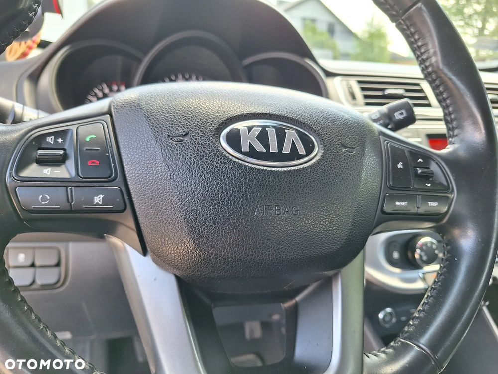 Kia Rio 1.2 Sensation - 17