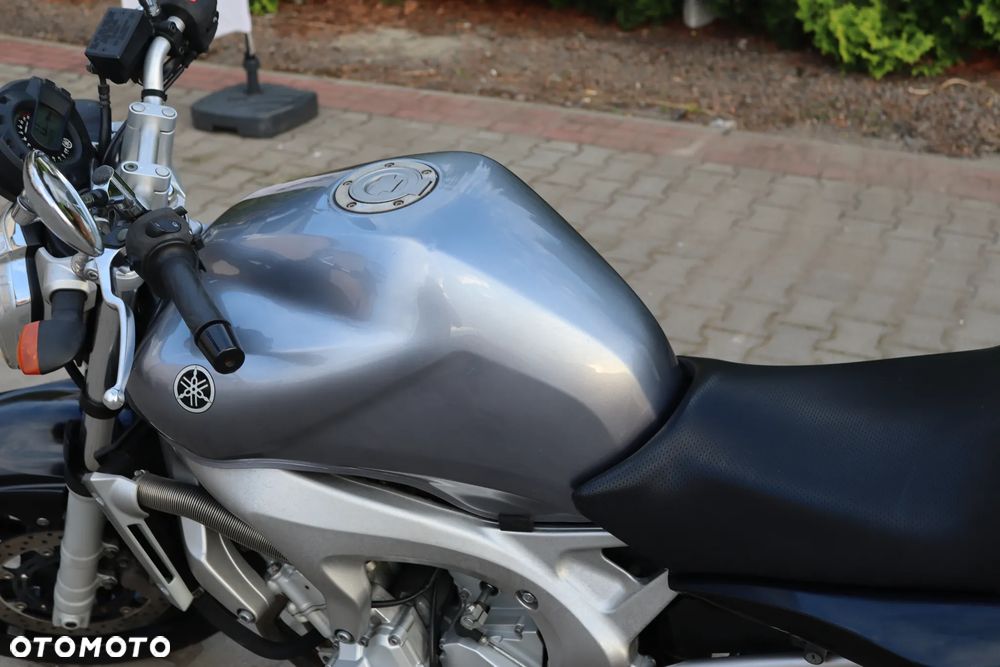 Yamaha FZ6 - 23