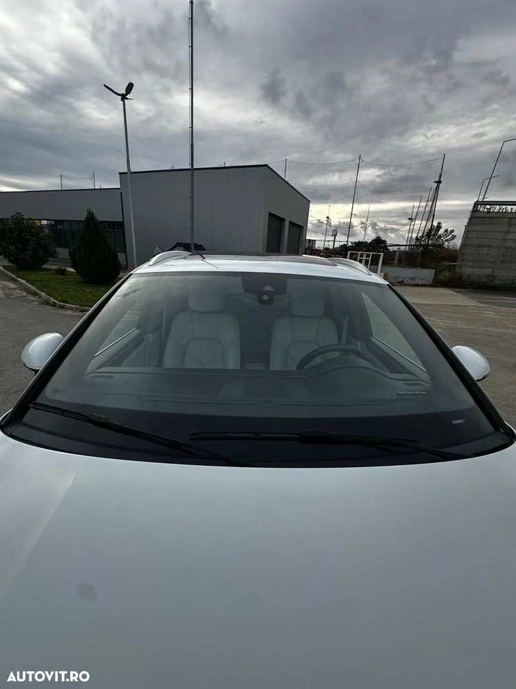 Porsche Macan Standard - 2