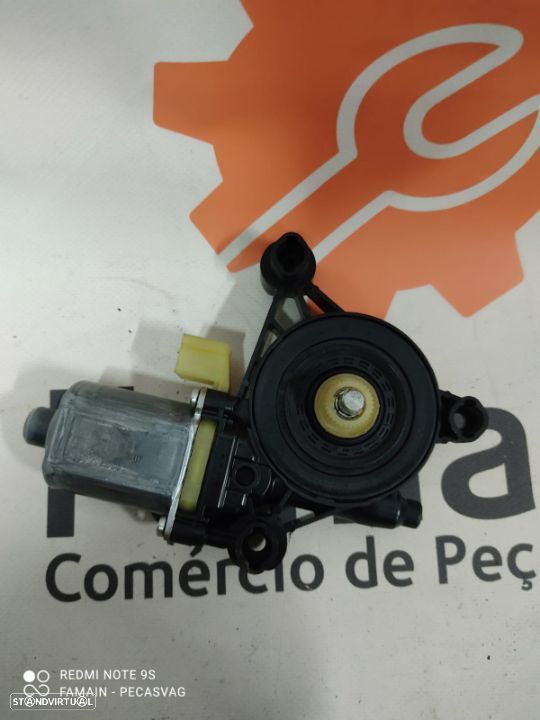 MOTOR ELEVADOR VIDRO TRASEIRO - AUDI A3 8V - 1