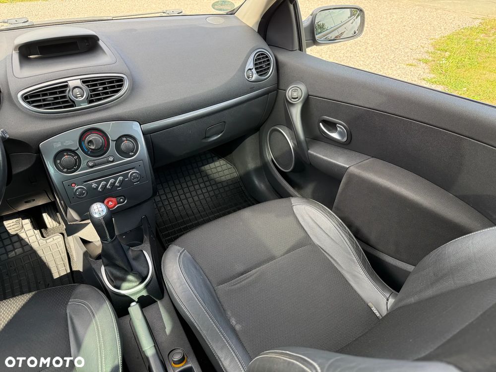 Renault Clio - 5