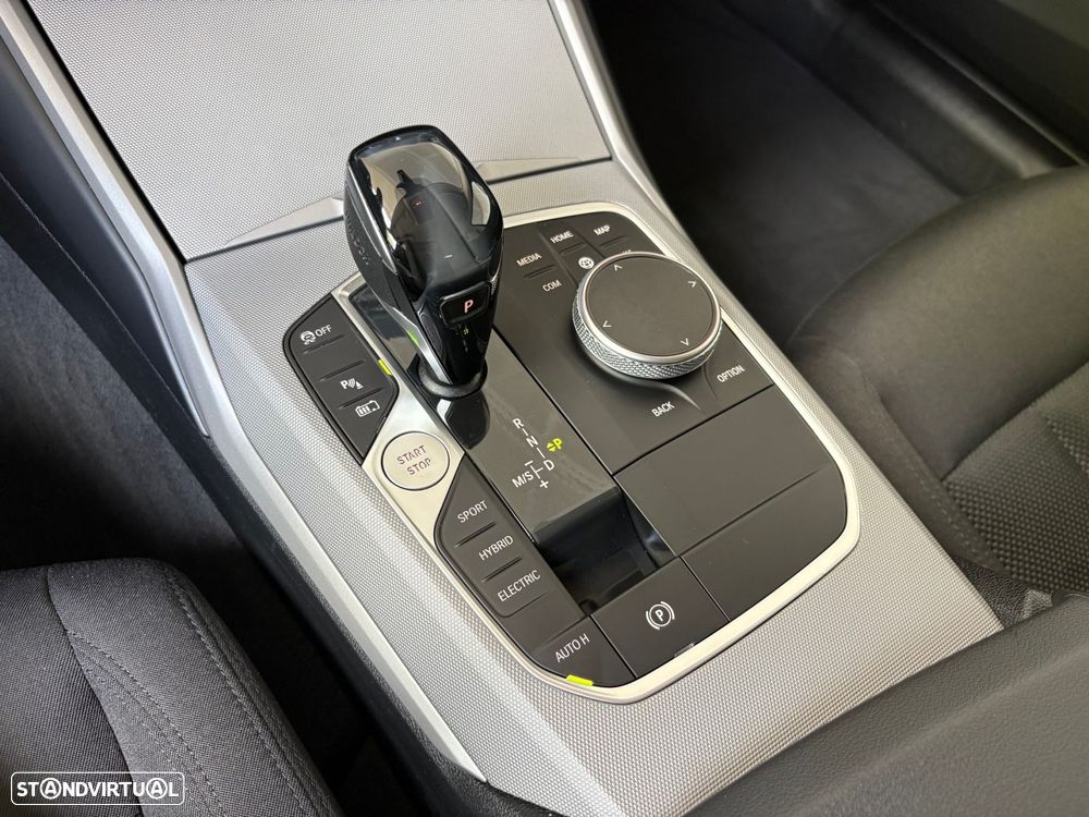 BMW 330 e Line Sport Auto - 55