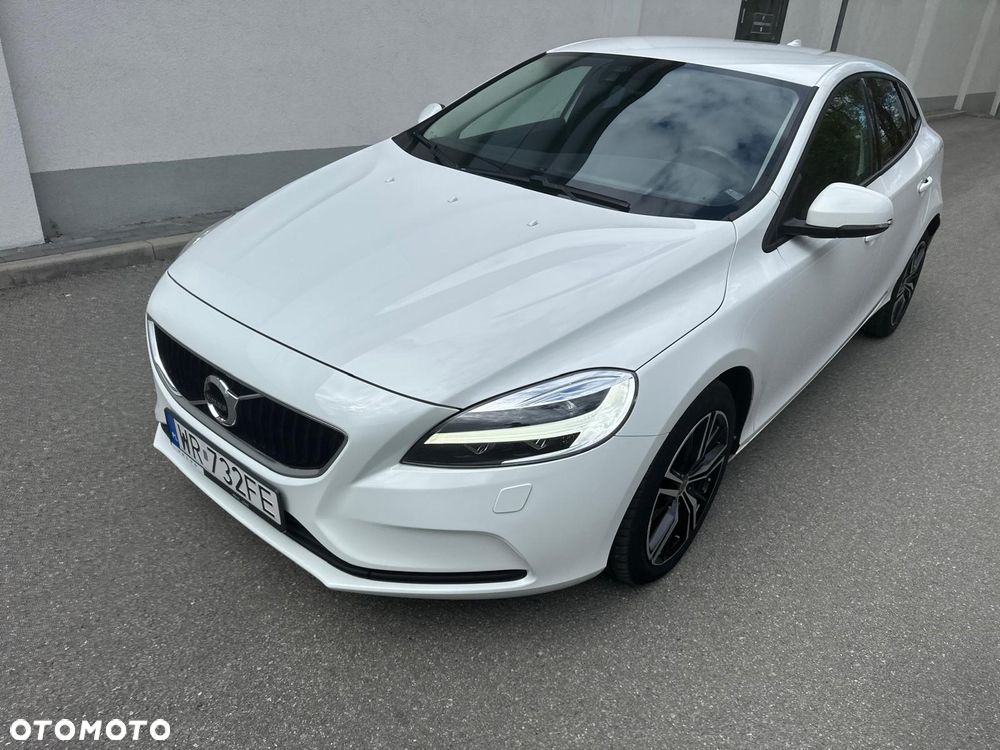 Volvo V40 D2 Drive-E Momentum - 14