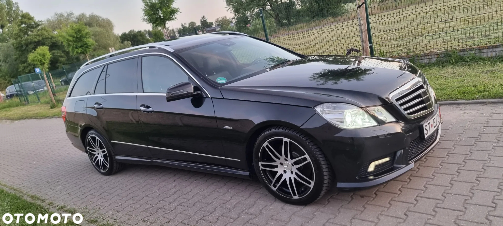 Mercedes-Benz Klasa E 350 CDI 4-Matic BlueEff Avantgarde - 4