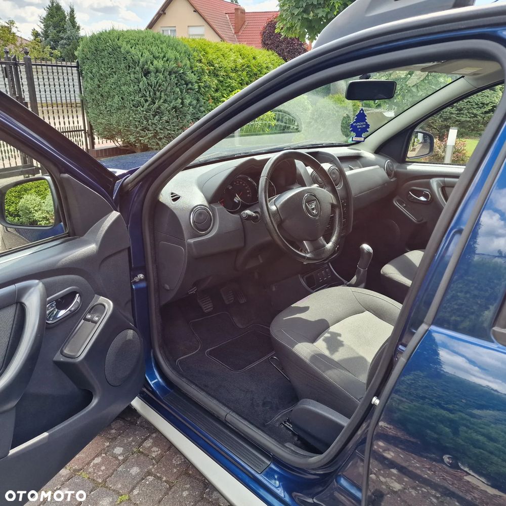 Dacia Duster 1.6 SCe Laureate S&S - 11