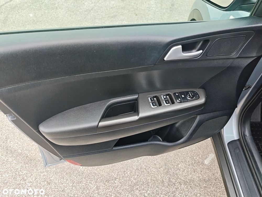 Kia Sportage 1.6 GDI M 2WD - 19