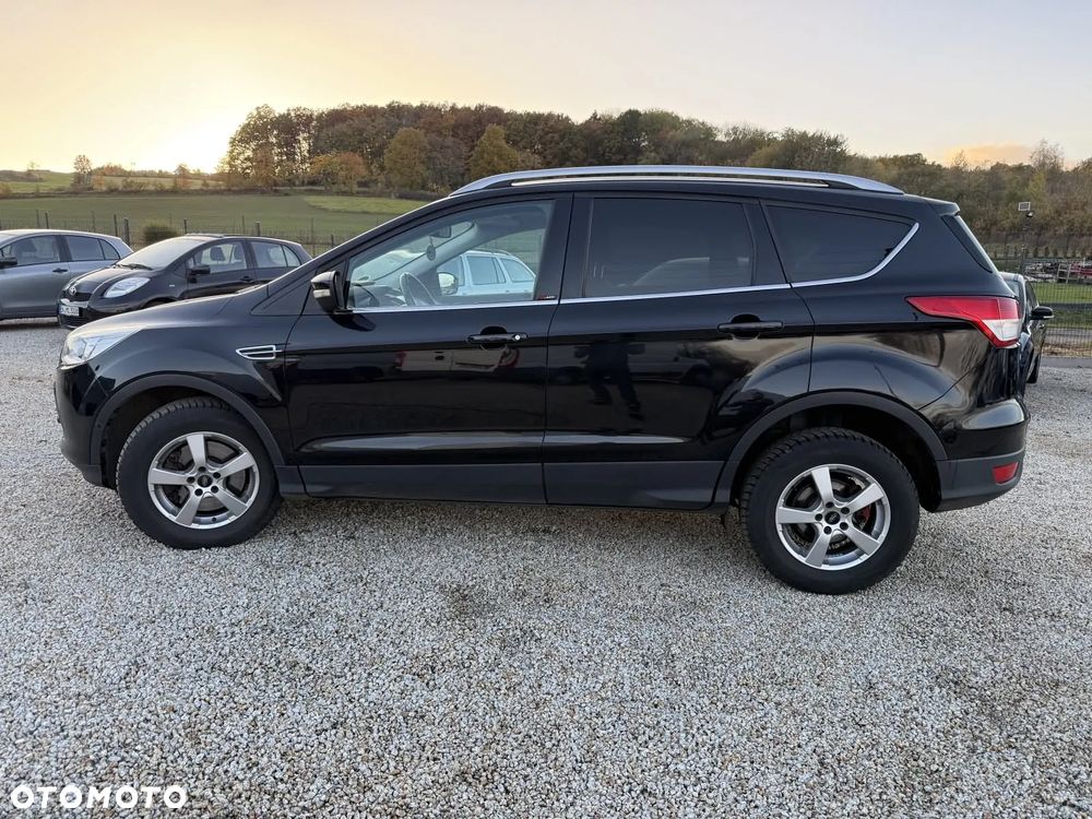 Ford Kuga 2.0 TDCi 2x4 Titanium - 9