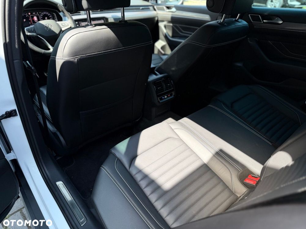 Volkswagen Passat Alltrack - 18