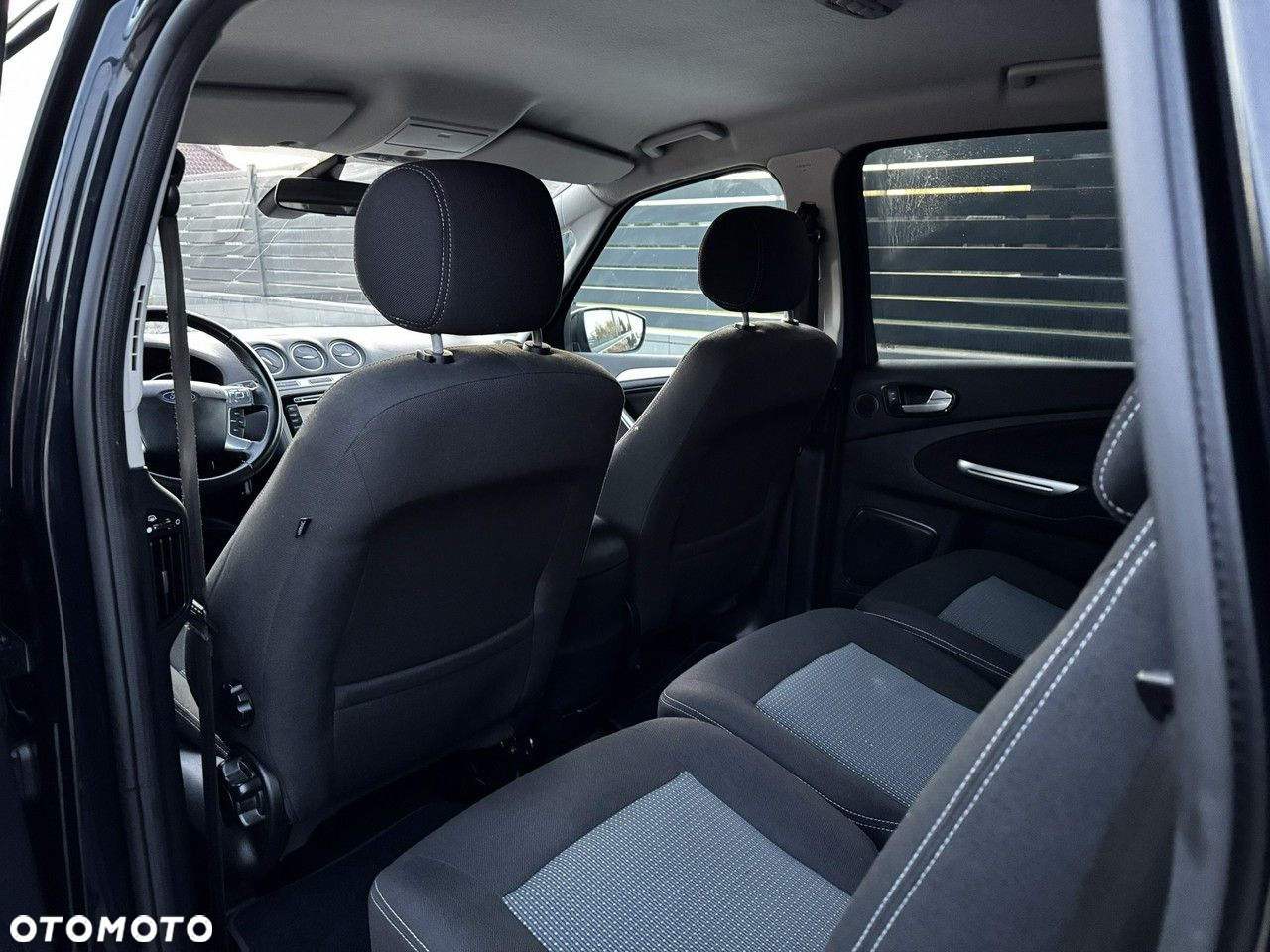 Ford S-Max - 18