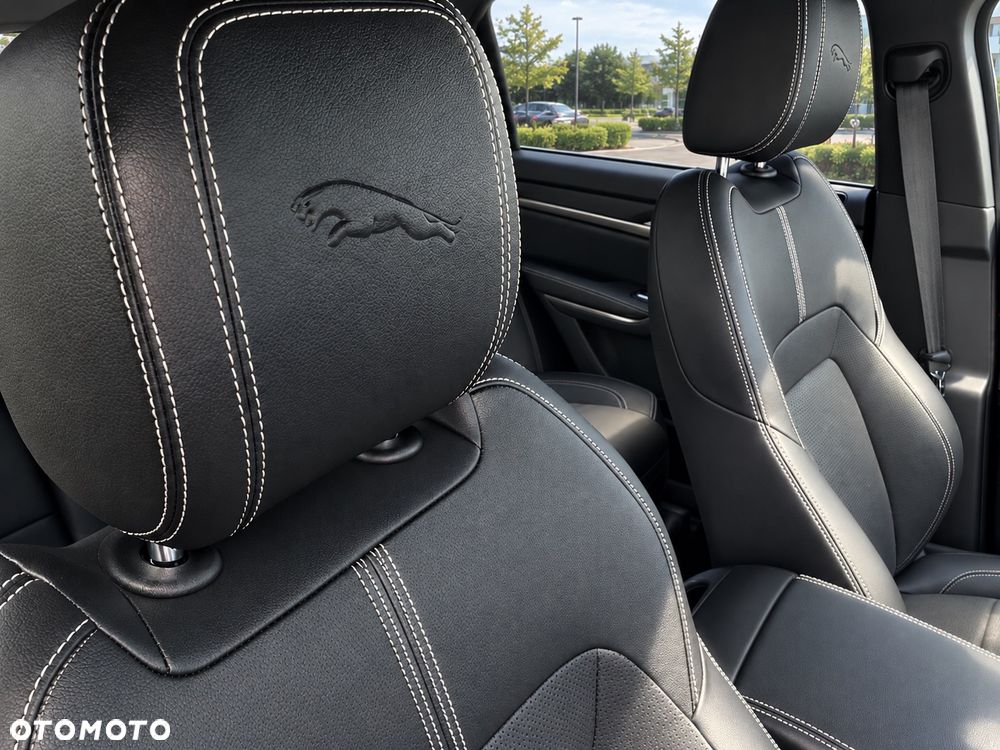 Jaguar F-Pace P400e AWD R-Dynamic Black - 21