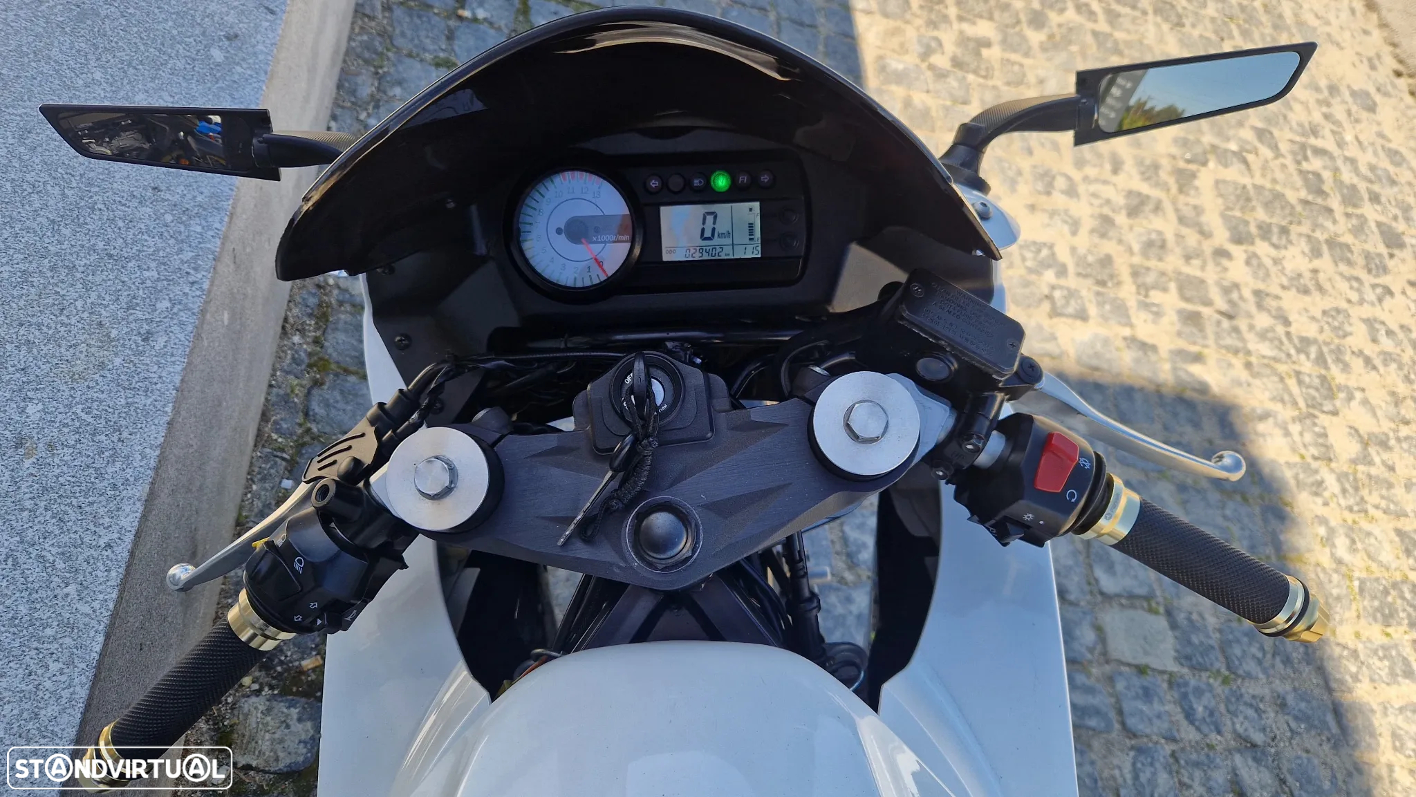 Hyosung GT GT250 IR - 4