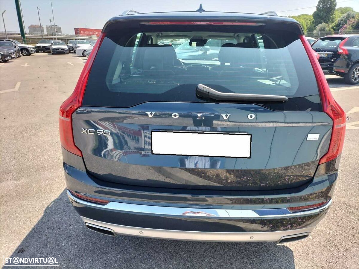 Volvo XC 90 - 4