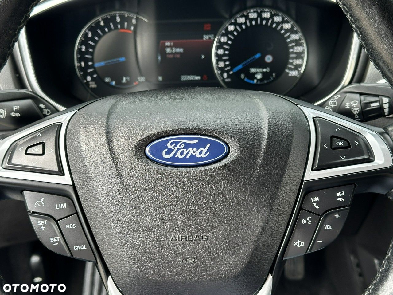 Ford Mondeo 2.0 TDCi Start-Stopp Titanium - 19
