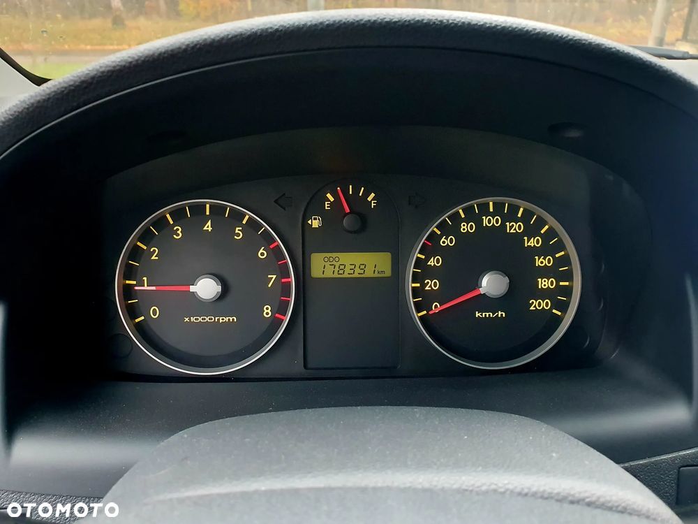 Hyundai Getz 1.1 Team 08 - 13