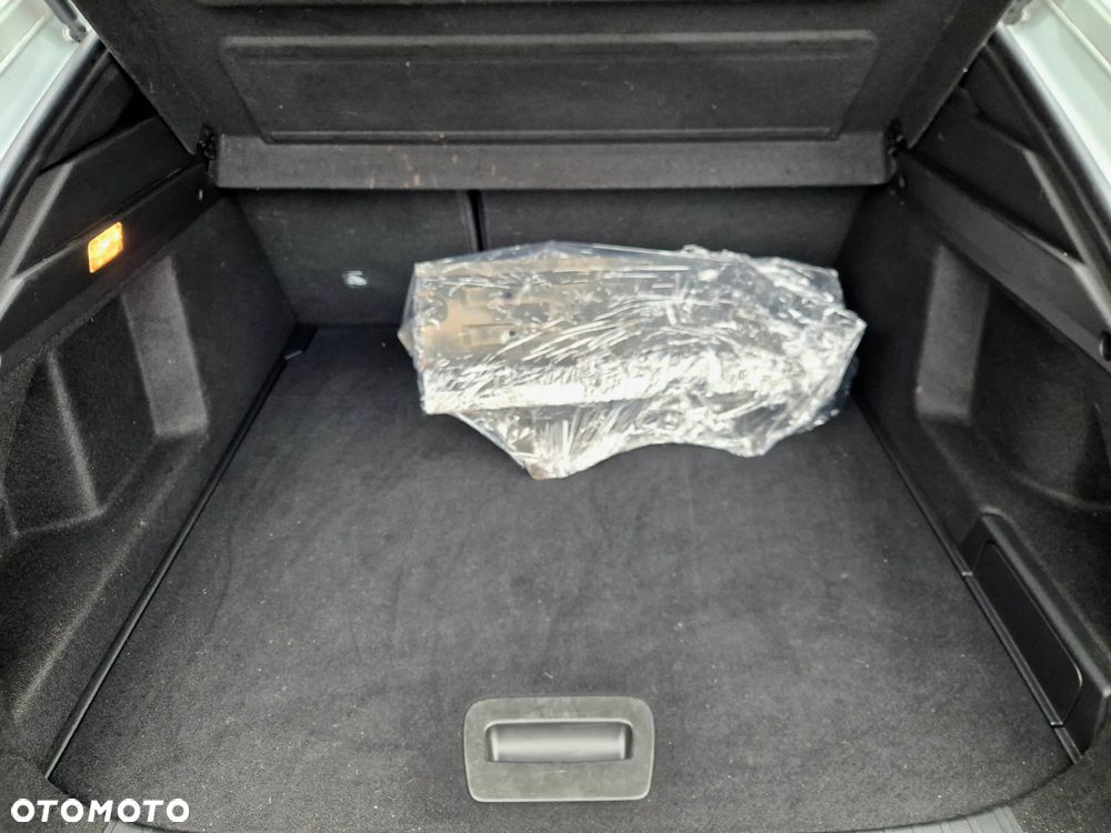 Renault Arkana E-TECH 145 R.S.LINE - 27