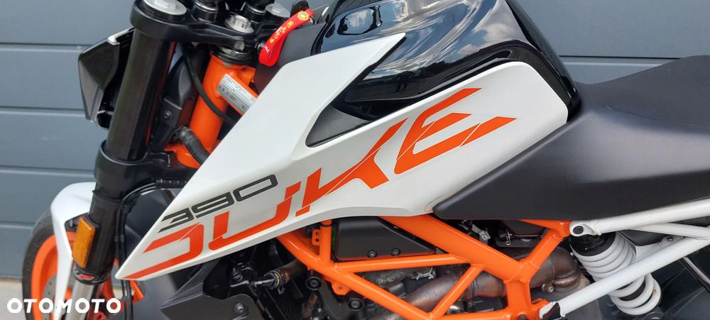 KTM Duke - 19