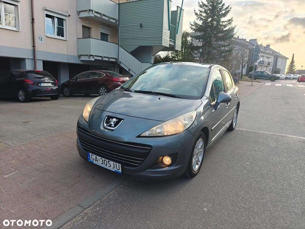 Peugeot 207 1.4 16V Trendy - 2