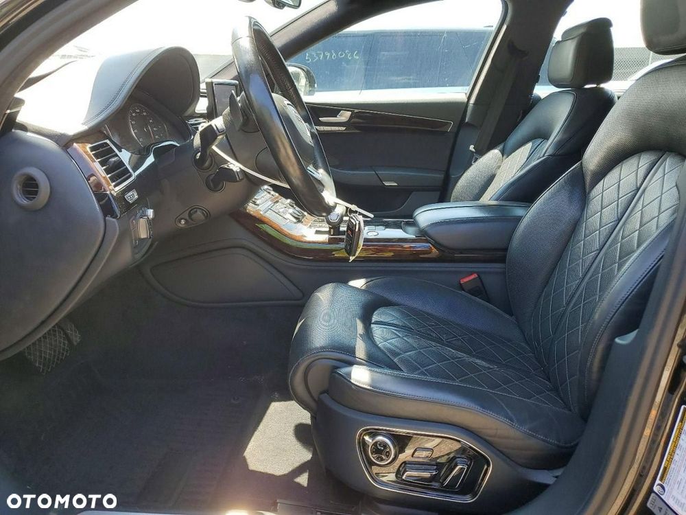 Audi A8 4.0 TFSI L Quattro - 7