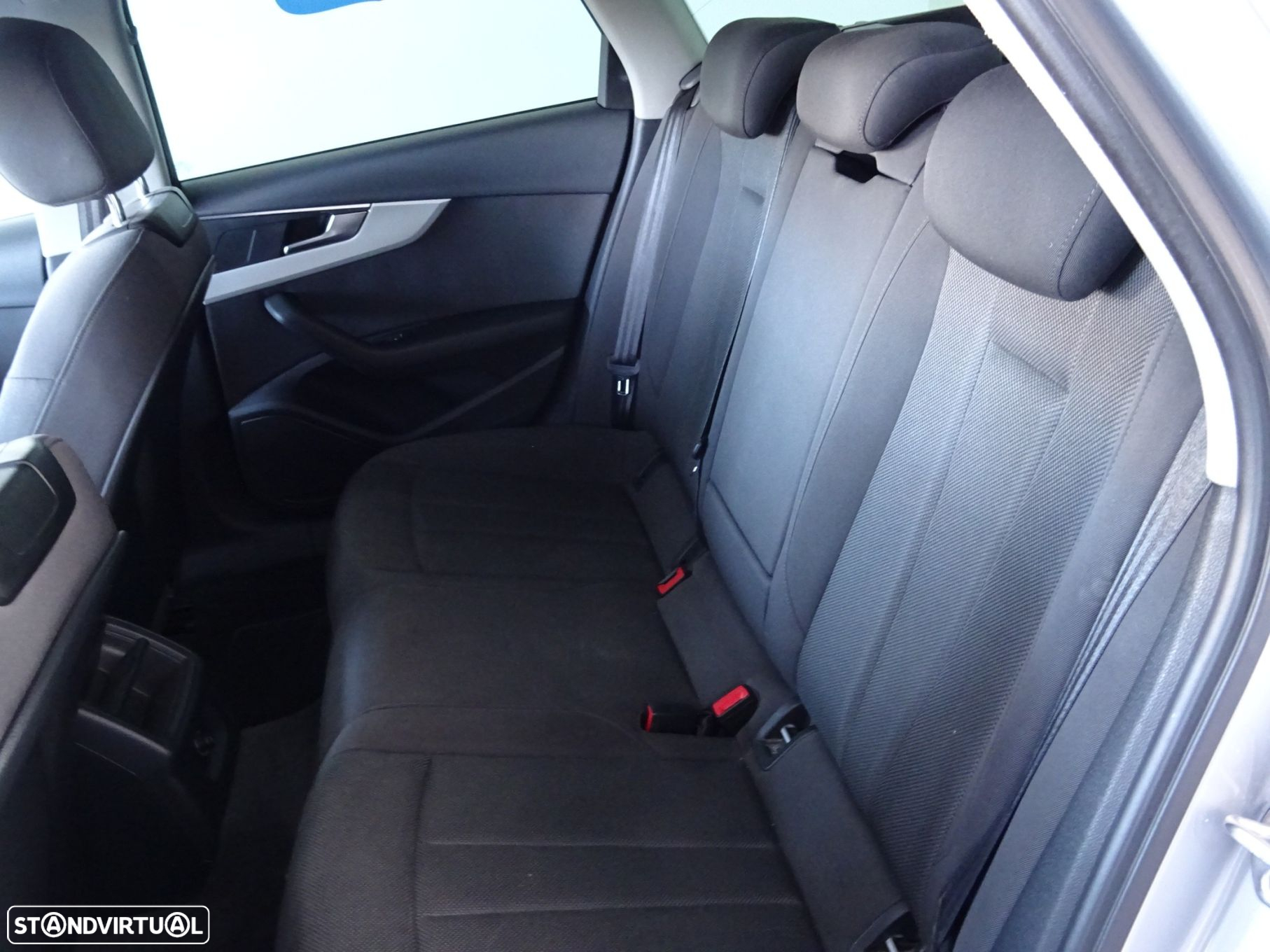 Audi A4 Avant 35 TDI S tronic - 8