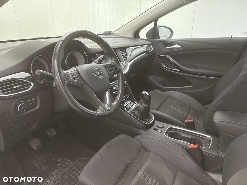 Opel Astra - 10