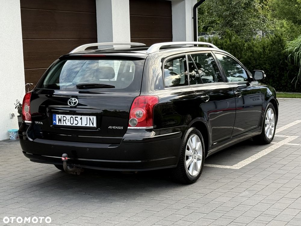 Toyota Avensis 1.8 VVT-i Combi - 7