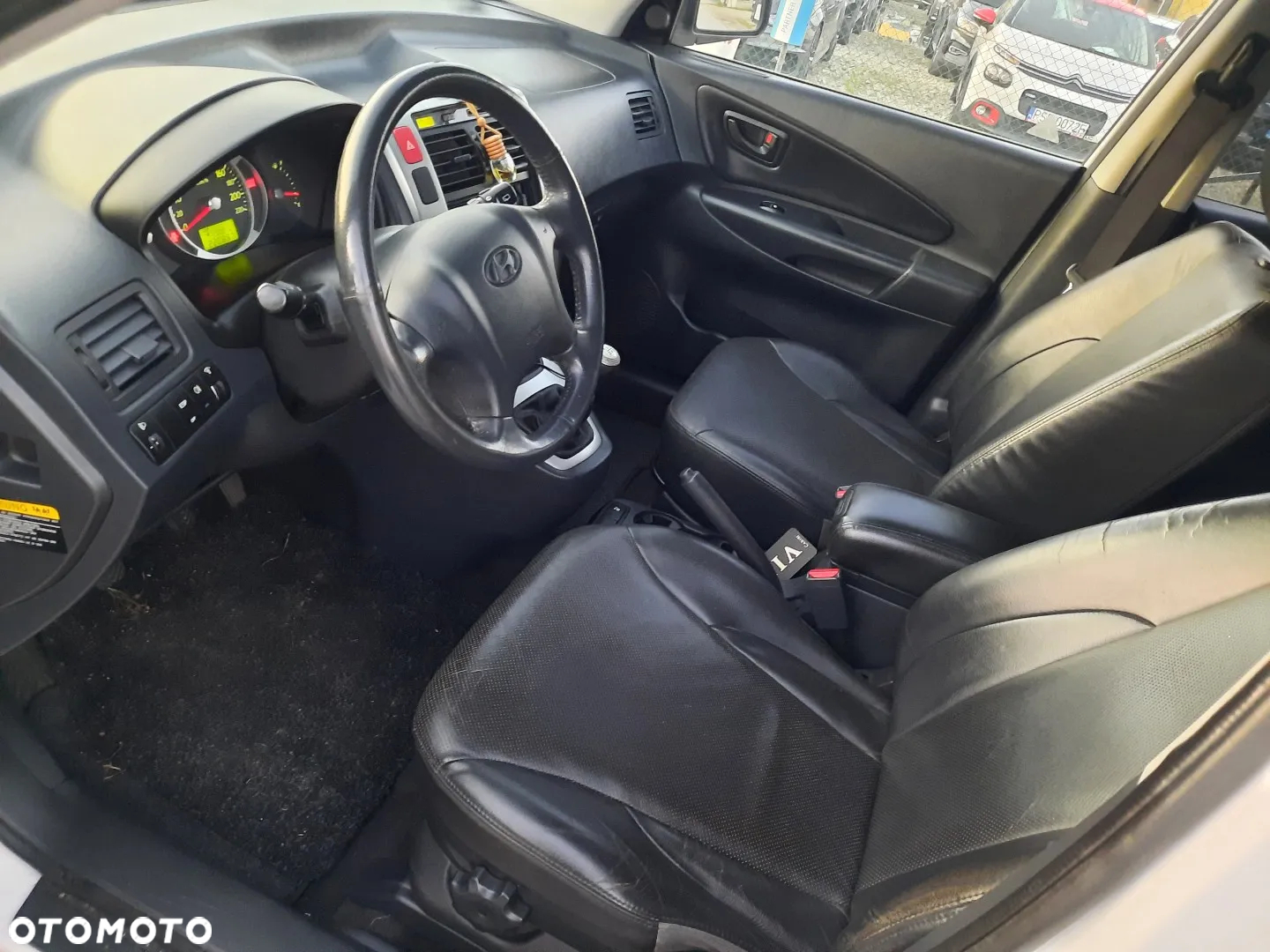 Hyundai Tucson 2.0 Comfort 2WD - 17