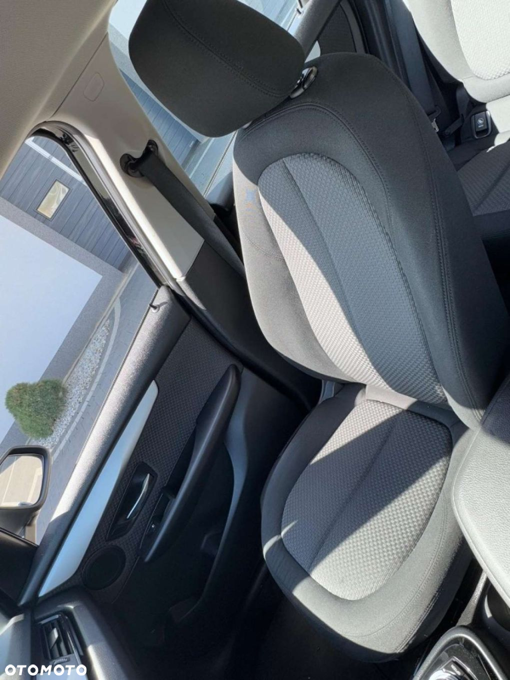 BMW Seria 2 - 38