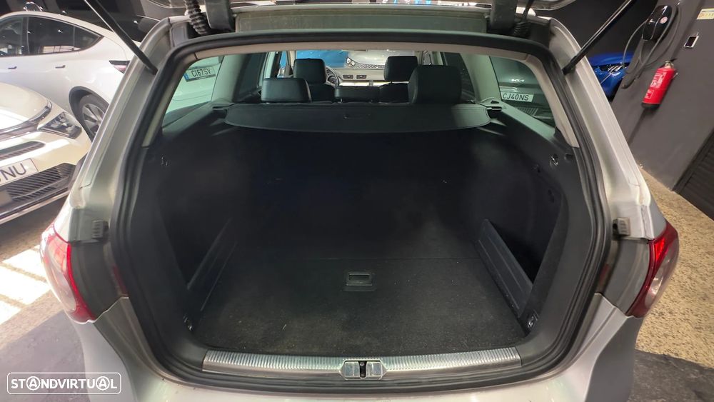 VW Passat Variant 2.0 TDI Highline - 9