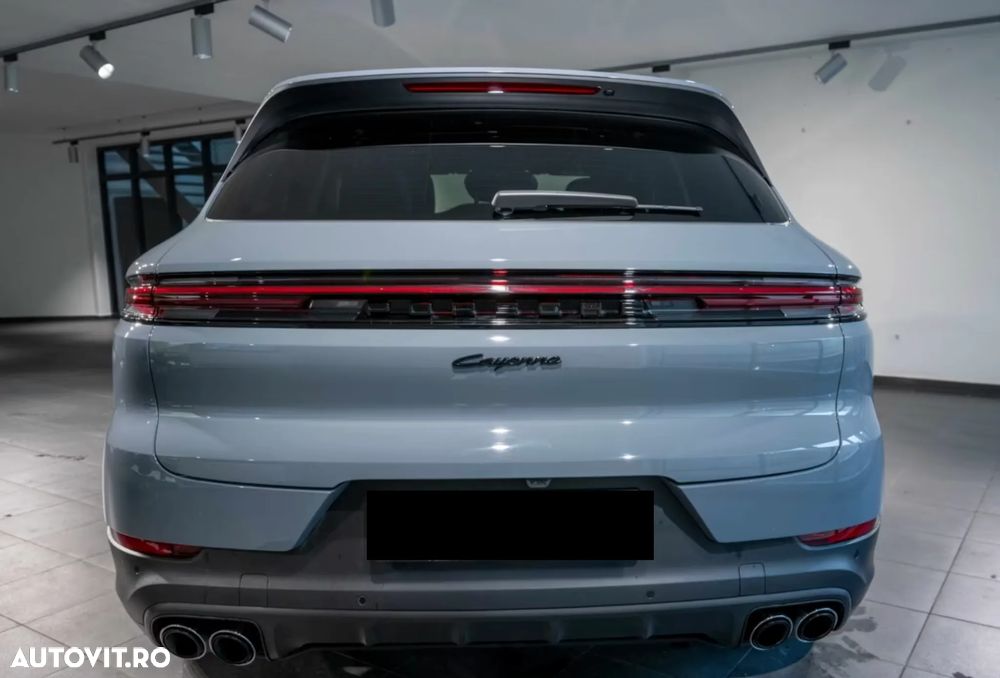 Porsche Cayenne E-Hybrid - 4