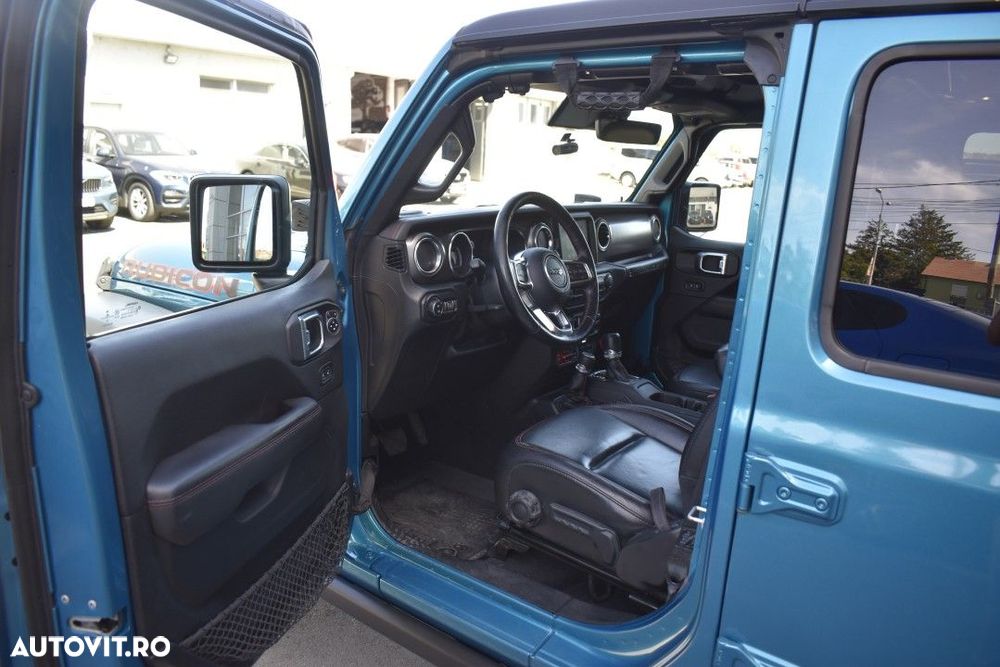 Jeep Wrangler - 26