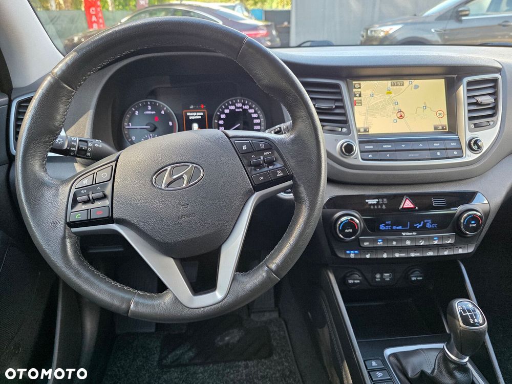 Hyundai Tucson - 11