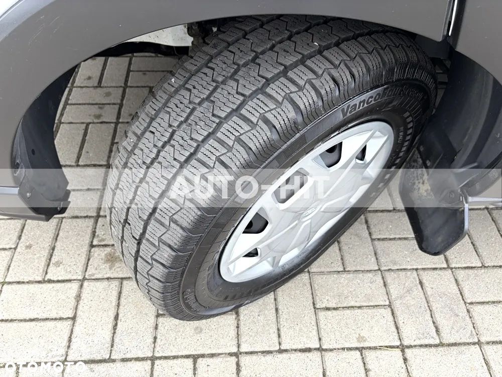 Ford Transit - 25