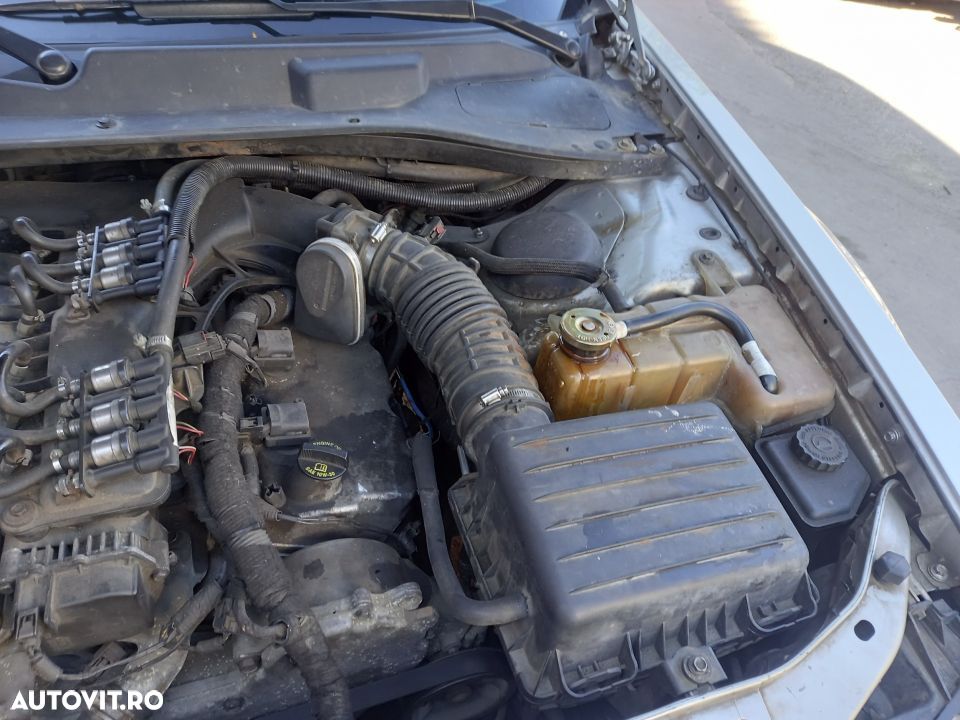 Dezmembrari  Chrysler 300 C (LX)  2004  > 2010 3.5 Benzina - 5
