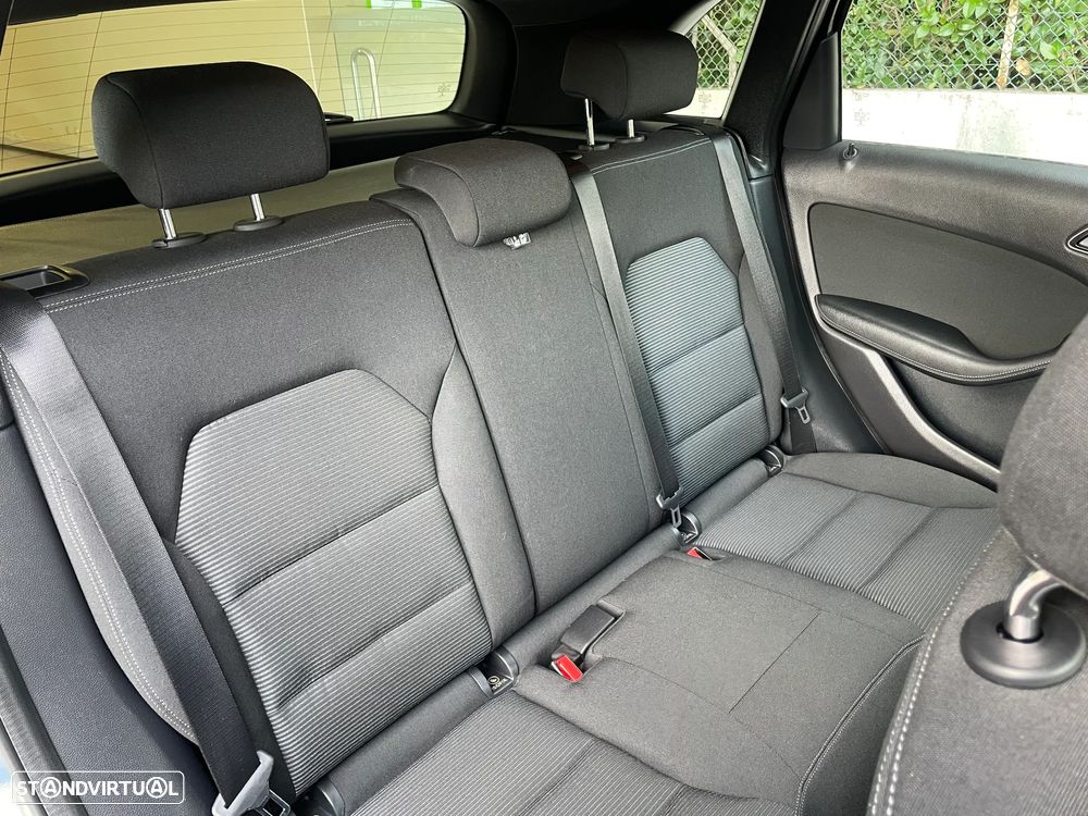 Mercedes-Benz B 180 d Fleet Pack - 30
