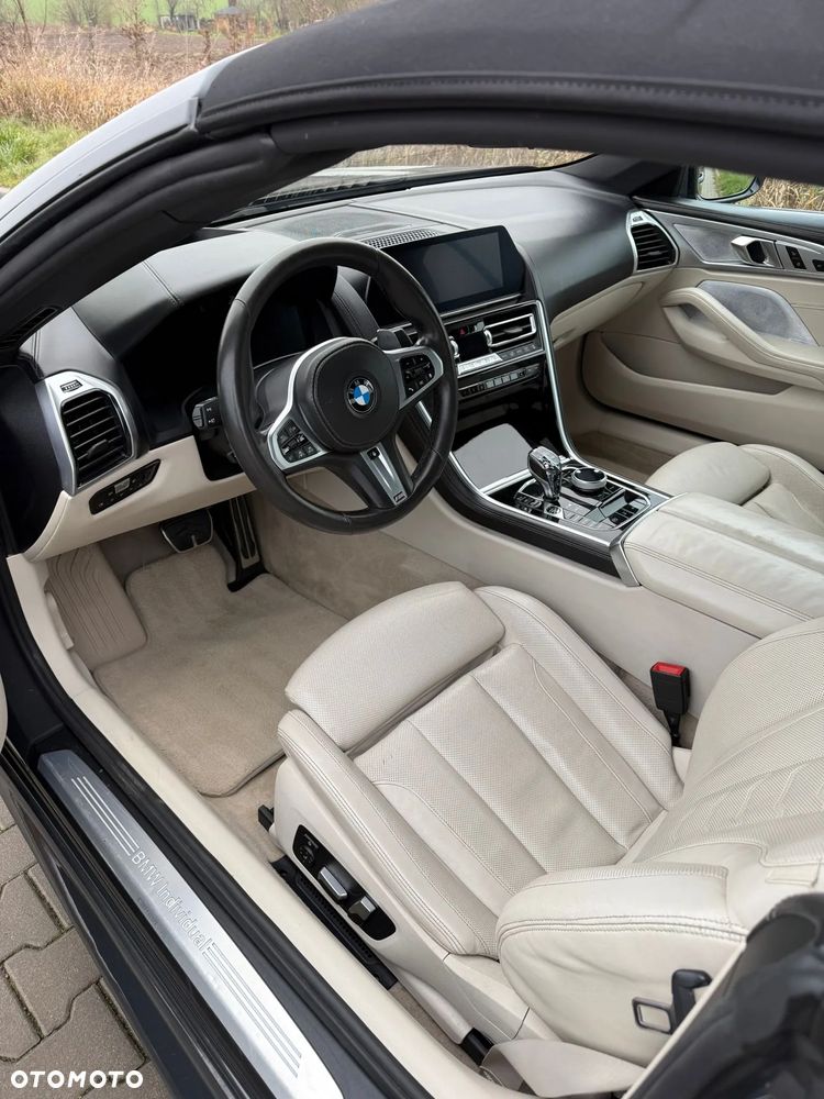 BMW Seria 8 - 7
