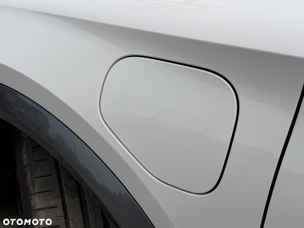 Cupra Formentor 1.4 e-Hybrid DSG Tribe Edition - 5