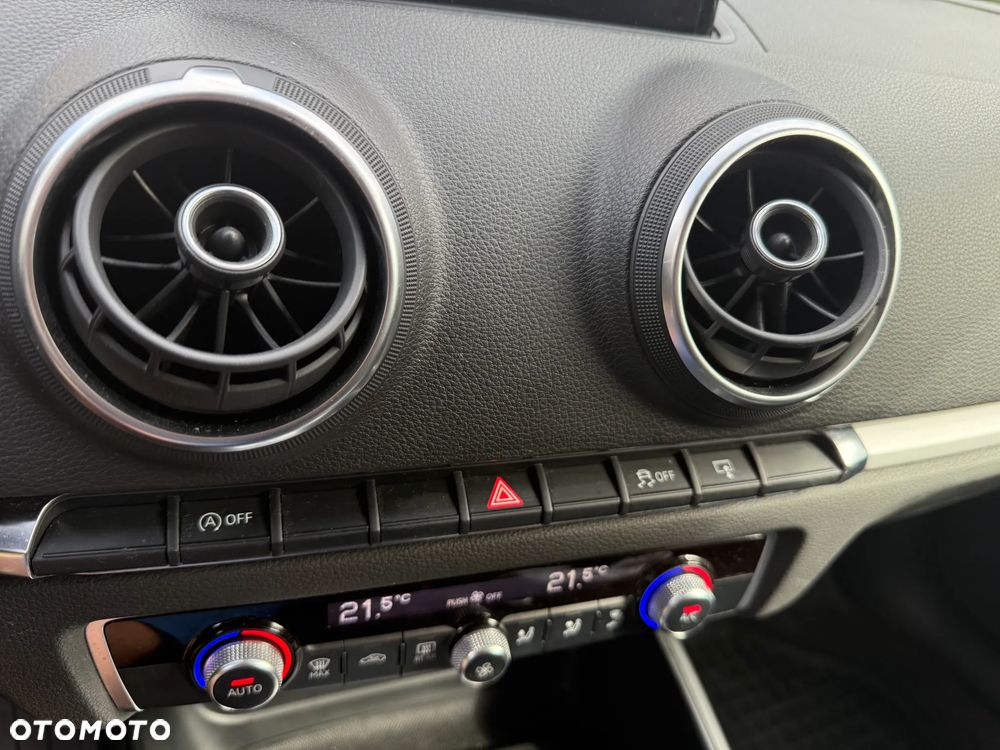 Audi A3 Sportback - 15