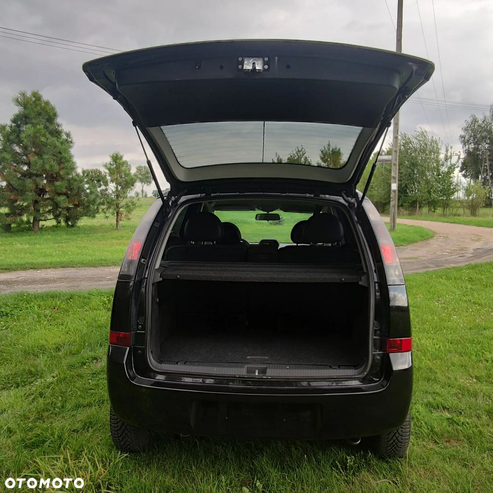 Opel Meriva 1.6 Cosmo - 33
