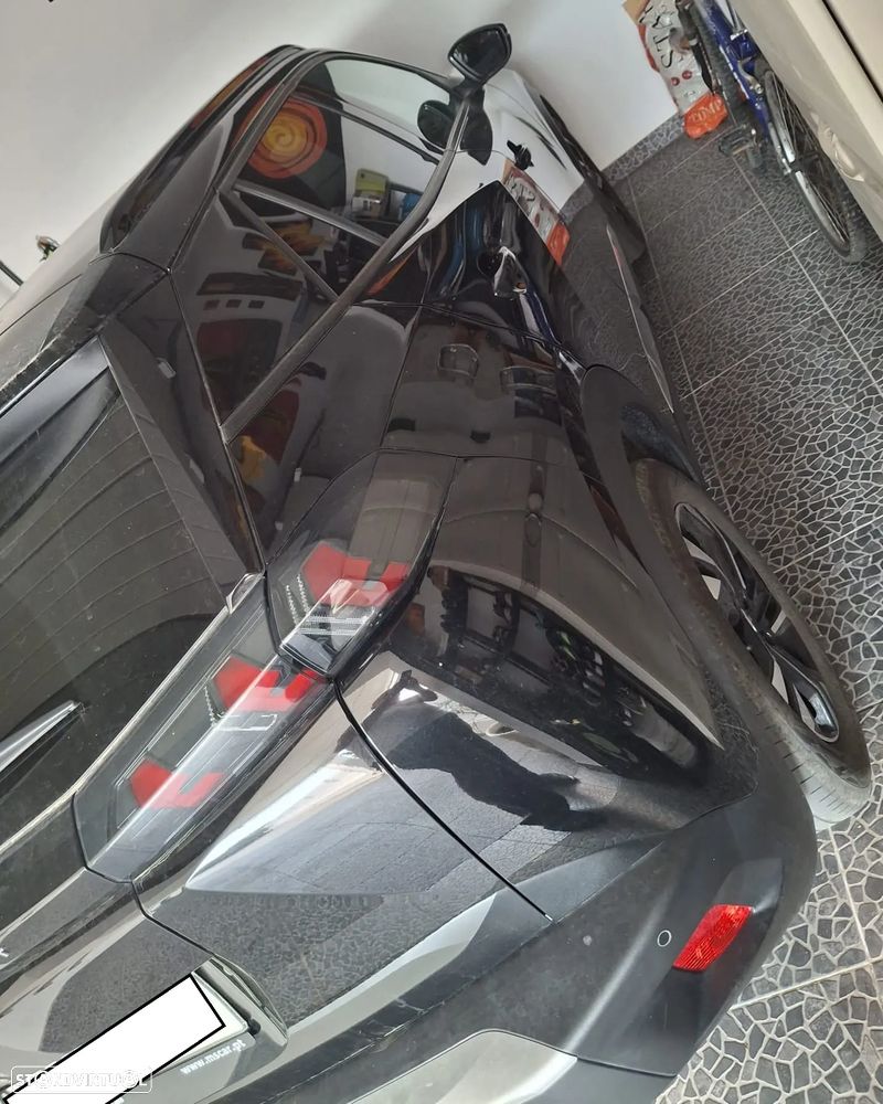 Peugeot 2008 1.2 Allure - 8